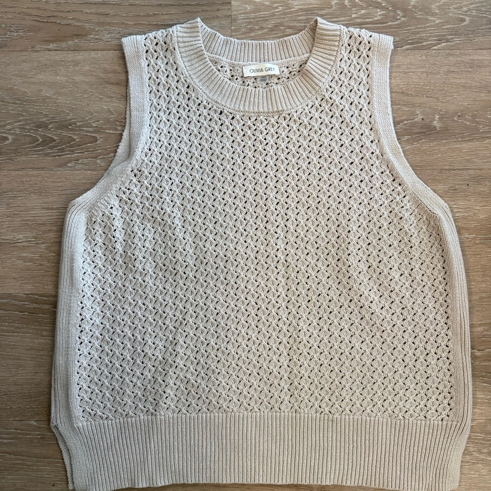 Olivia Grey Sleeveless Knit Beige Top Size Lp